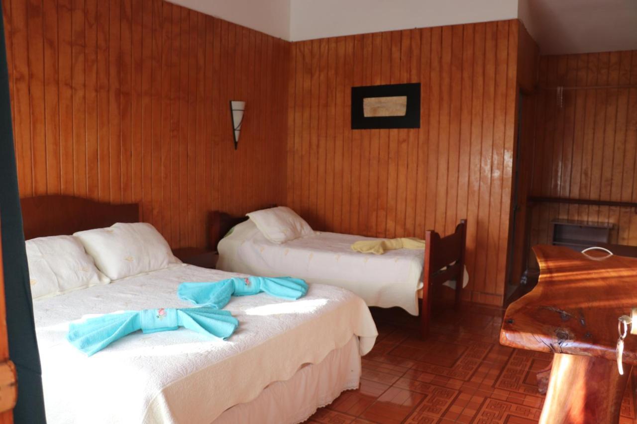 Hostal Avareipua ハンガ・ロア エクステリア 写真