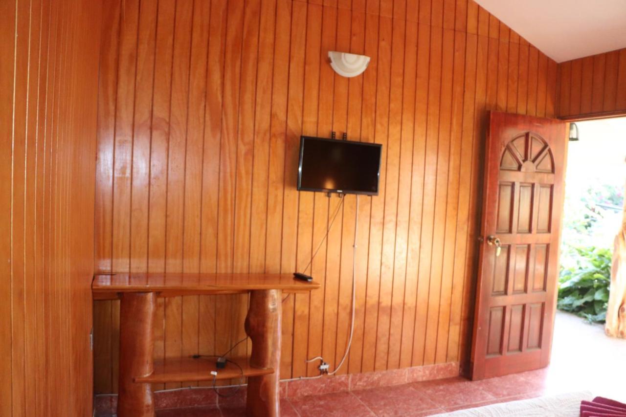 Hostal Avareipua ハンガ・ロア エクステリア 写真