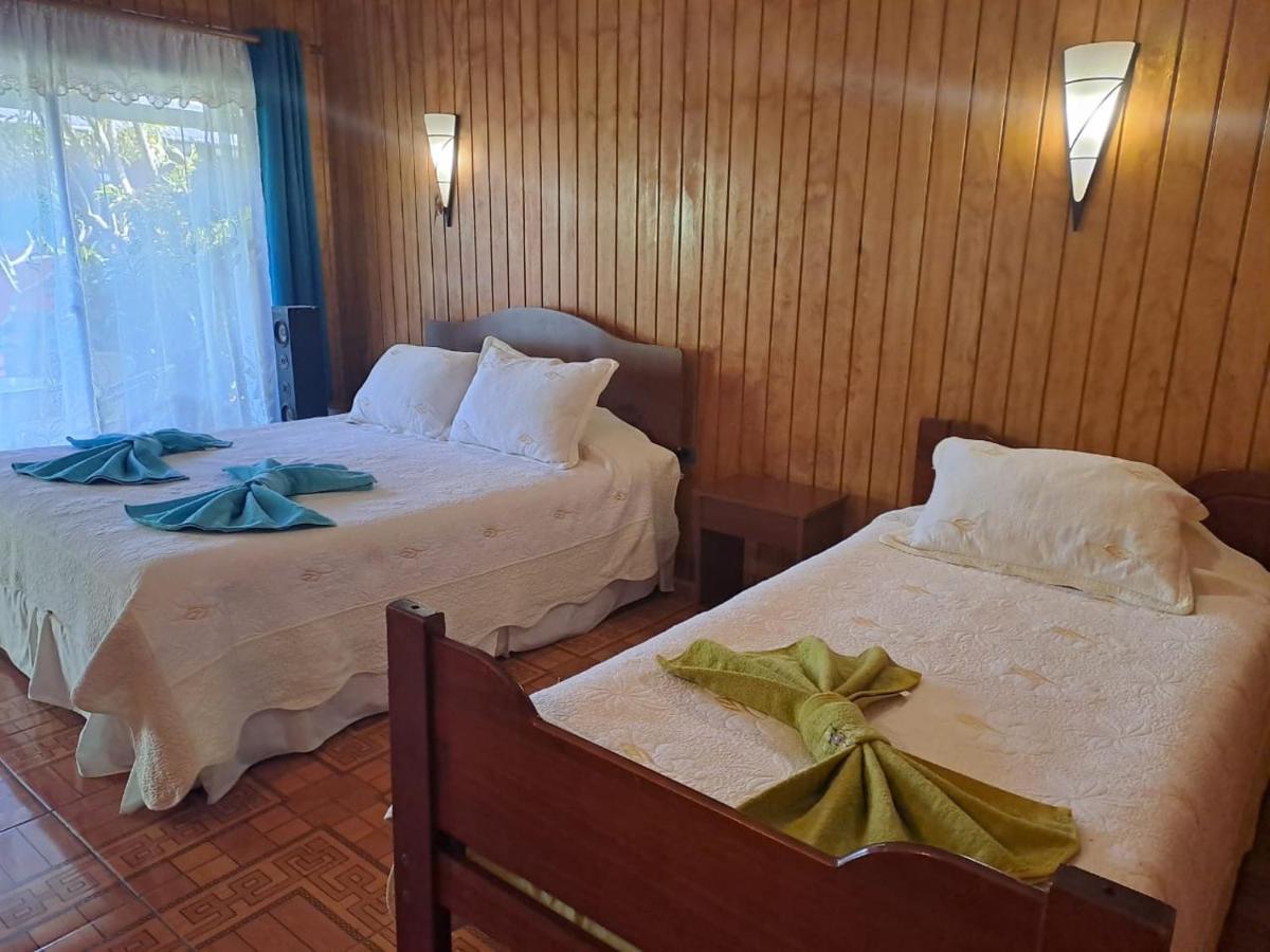 Hostal Avareipua ハンガ・ロア エクステリア 写真