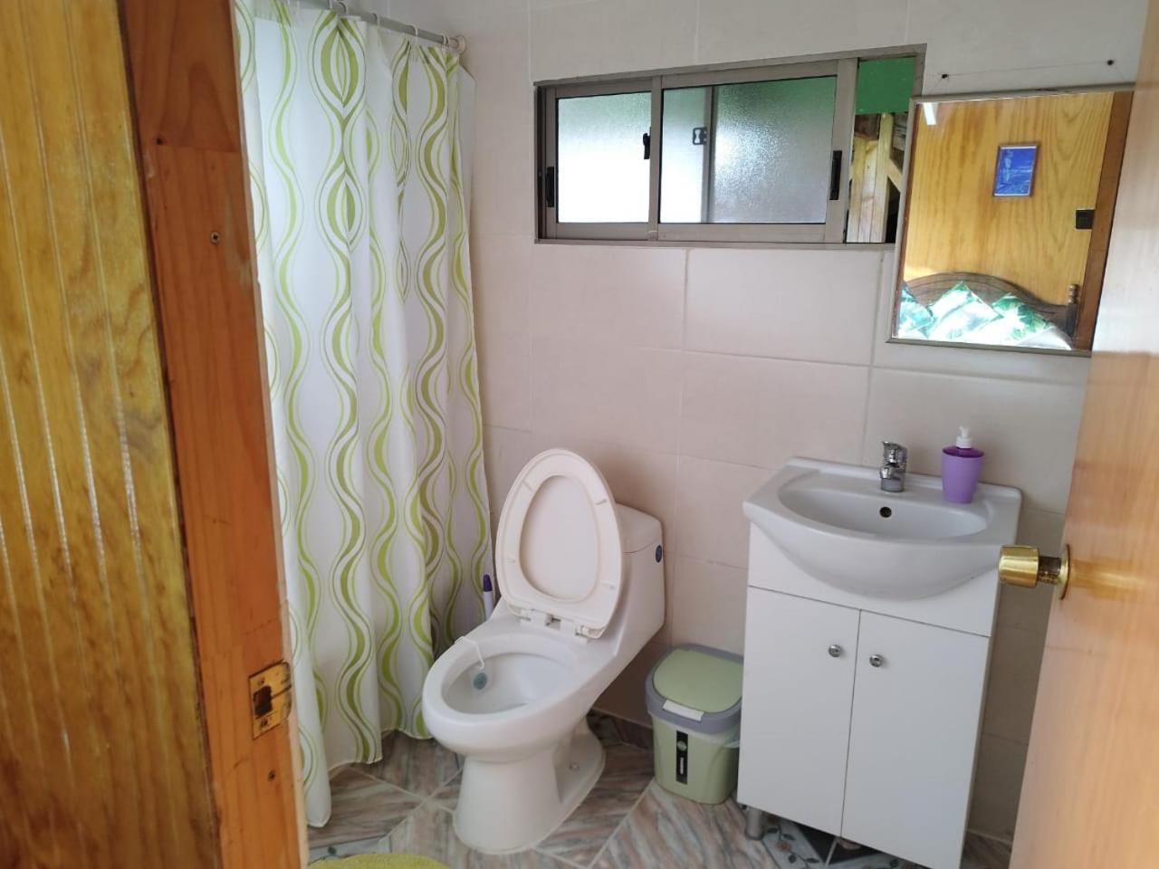 Hostal Avareipua ハンガ・ロア エクステリア 写真